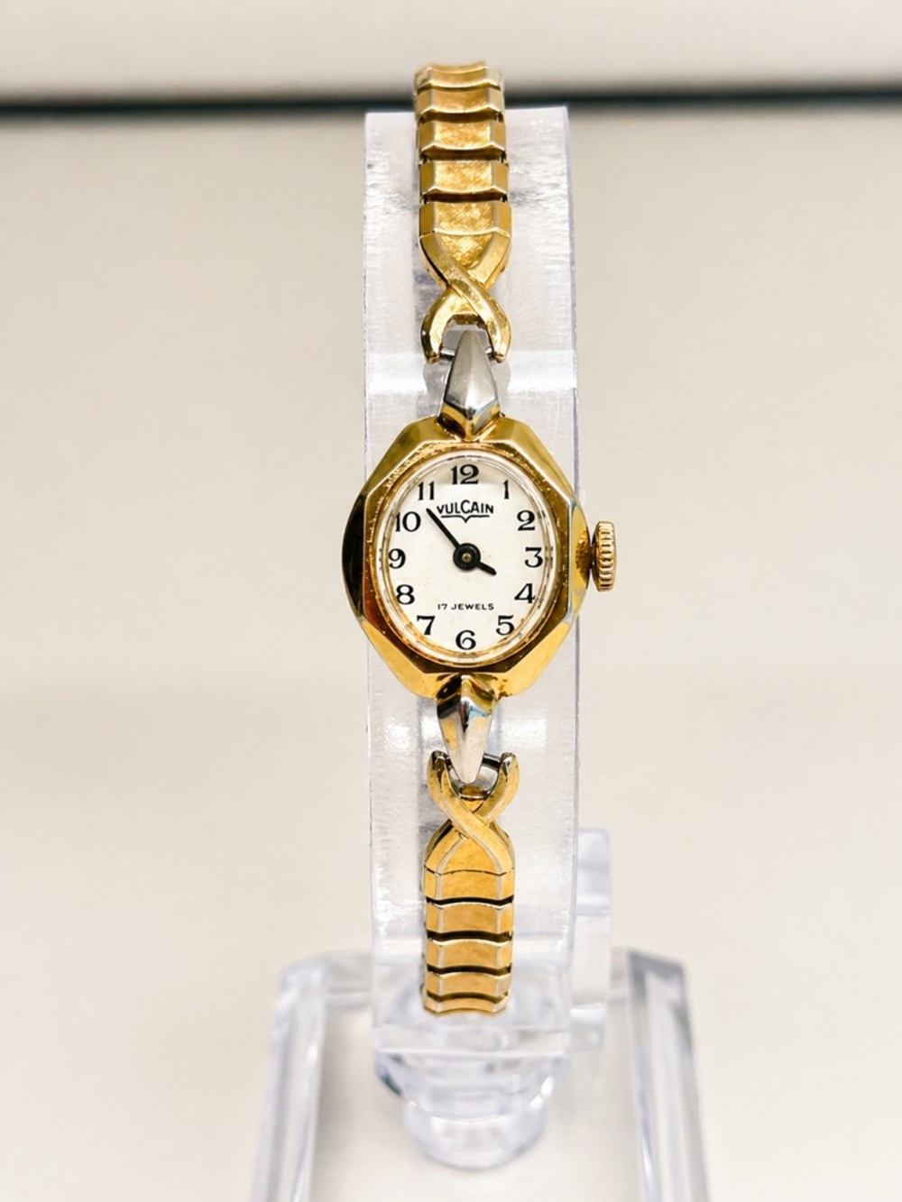 Vintage VULCAIN Ladies Mechanical Watch 17 Jewels Swiss Bracelet Watch Runs